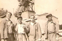 Aknatorony-1950-korul-elotte-Telek-Lajos-aknasz-Darvai-Ferenc-banyasz-Torok-Sandor-Szecsko-Miklos