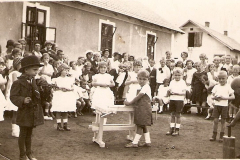 Kipi-kopi-kovacsmeter-ovodasok-evzaro-eloadasa-1926