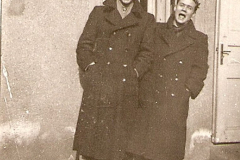 Nyerges-Andor-a-Mavautos-mellette-Nagy-Tibor-1950-es-evek